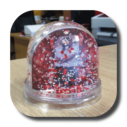 personalised_custom_snowglobe_01